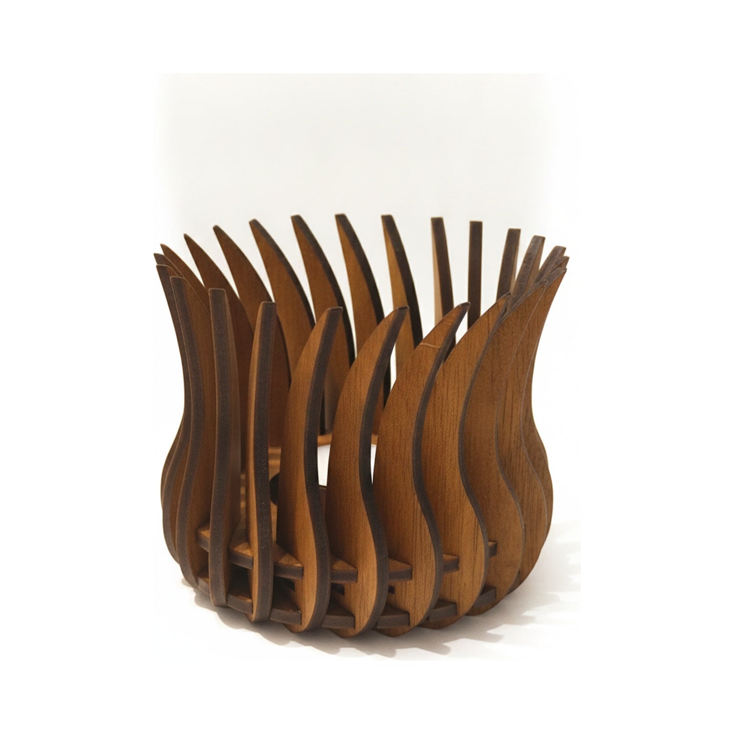 Teelichthalter Flammenspiel, dunkles Holz – Katalogansicht